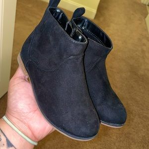 Cat & Jack Penelope Bootie Bundle